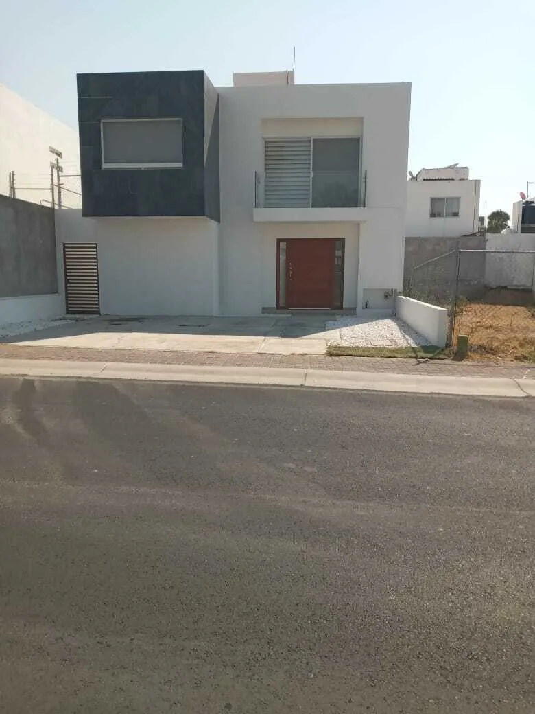 Casa en condominio en Residencial el Refugio, Querétaro